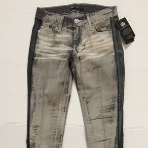 NWOT Rock & Republic Skinny Jean.  I never wore, but cut off the tags